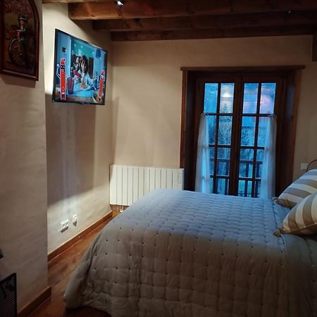 Esqui, Aigueestortes Y Boi-Tauell A Tus Pies En Ebrehogar Pla de l'Ermita Eksteriør billede