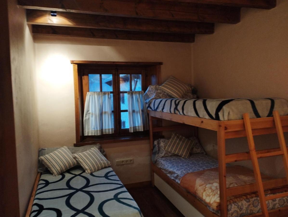 Esqui, Aigueestortes Y Boi-Tauell A Tus Pies En Ebrehogar Pla de l'Ermita Eksteriør billede